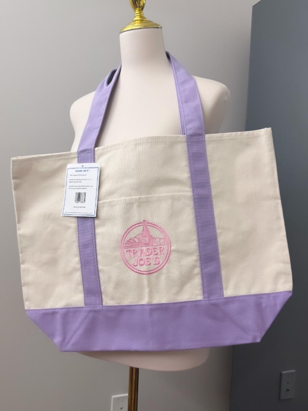 **LIMITED EDITION** Trader Joes Lavender Big size tote bag
